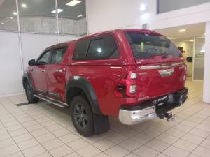 Toyota Hilux 2.8GD-6 double cab Raider auto - Image 3