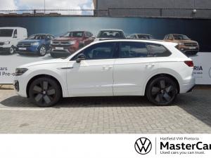 Volkswagen Touareg V6 TDI Executive R-Line - Image 3
