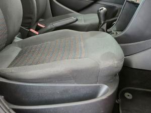 Volkswagen Polo Vivo hatch 1.4 Trendline - Image 17
