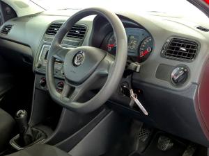 Volkswagen Polo Vivo hatch 1.4 Trendline - Image 26