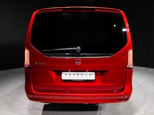 Mercedes-Benz V300d Executive - Image 5