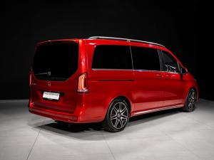Mercedes-Benz V300d Executive - Image 6