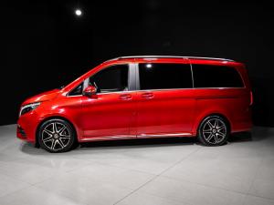 Mercedes-Benz V300d Executive - Image 8