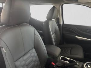 Nissan Navara 2.5DDTi double cab Stealth - Image 15