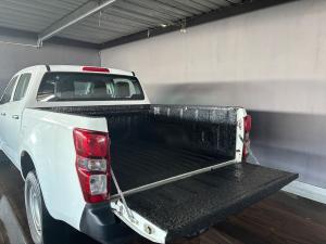 Isuzu D-Max 1.9TD double cab L auto - Image 6