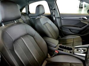 Audi A3 sedan 35TFSI - Image 10