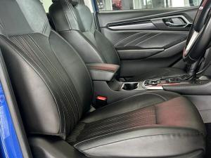 Isuzu mu-X 3.0TD LS 4x4 - Image 27