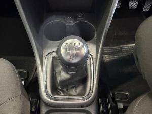Volkswagen Polo Vivo hatch 1.4 - Image 24