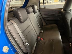 Suzuki Swift 1.2 GLX auto - Image 13