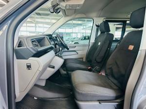 Volkswagen Transporter 2.0BiTDI Kombi SWB Trendline Plus 4Motion - Image 5
