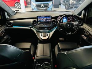 Mercedes-Benz V-Class V300d Exclusive - Image 3