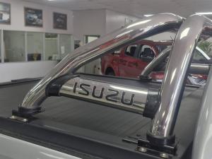 Isuzu D-Max 1.9TD double cab LS 4x4 auto - Image 10