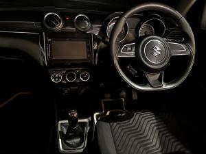 Suzuki Swift 1.2 GLX manual - Image 10