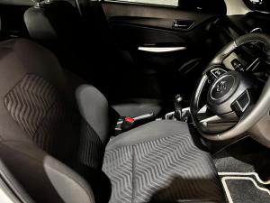 Suzuki Swift 1.2 GLX manual - Image 5
