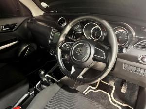 Suzuki Swift 1.2 GLX manual - Image 6