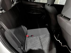 Suzuki Swift 1.2 GLX manual - Image 8