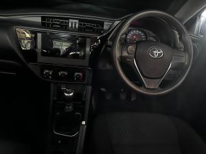 Toyota Corolla Quest 1.8 Plus manual - Image 6