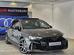 Audi RS3 sedan quattro Carbon Edition - Image 1