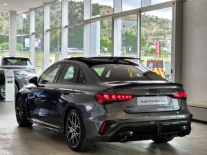 Audi RS3 sedan quattro Carbon Edition - Image 5