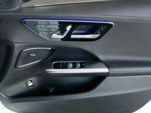 Mercedes-Benz C-Class C220d Avantgarde - Image 14