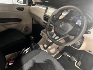 Renault Triber 1.0 Evolution - Image 5