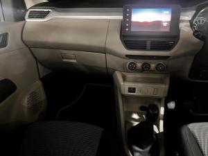 Renault Triber 1.0 Evolution - Image 7