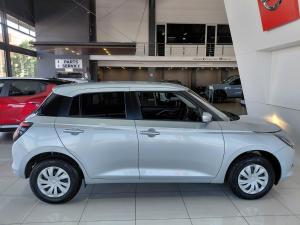 Suzuki Swift 1.2 GL - Image 10