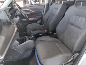 Suzuki Swift 1.2 GL - Image 15