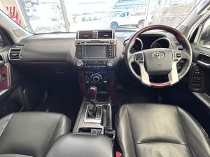 Toyota Land Cruiser Prado 4.0 VX - Image 6