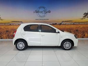 Toyota Etios hatch 1.5 Sprint - Image 3