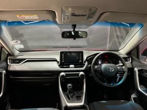 Toyota RAV4 2.0 GX auto - Image 6