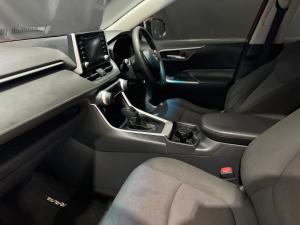 Toyota RAV4 2.0 GX auto - Image 7