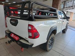 Toyota Hilux 2.8GD-6 Xtra cab 4x4 Legend manual - Image 2