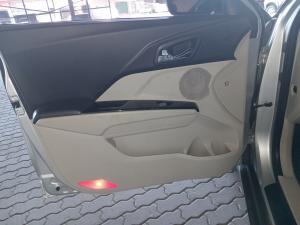 Mahindra XUV300 1.2T W8 - Image 19