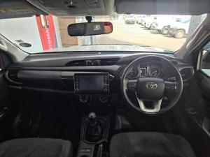 Toyota Hilux 2.4GD-6 Xtra cab Raider manual - Image 6
