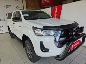 Toyota Hilux 2.4GD-6 Xtra cab Raider manual - Image 1