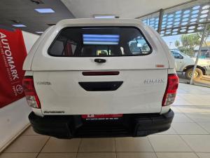 Toyota Hilux 2.4GD-6 double cab 4x4 Raider auto - Image 5