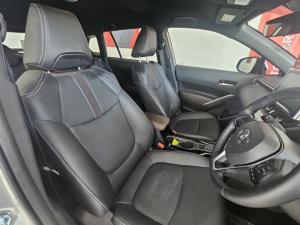 Toyota Corolla Cross 1.8 HEV XR - Image 8