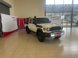 Toyota Land Cruiser 79 4.5D-4D V8 double cab LX - Image 1