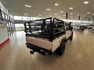 Toyota Land Cruiser 79 4.5D-4D V8 double cab LX - Image 2