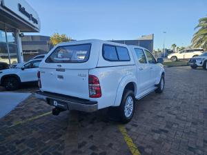 Toyota Hilux 3.0D-4D double cab 4x4 Raider Dakar edition - Image 2