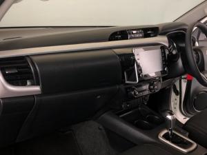 Toyota Hilux 2.8GD-6 double cab Raider auto - Image 7