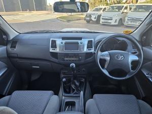 Toyota Hilux 3.0D-4D double cab 4x4 Raider Dakar edition - Image 6