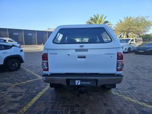 Toyota Hilux 3.0D-4D double cab 4x4 Raider Dakar edition - Image 5