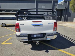 Toyota Hilux 2.8GD-6 Xtra cab Raider auto - Image 5