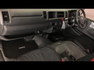 Toyota Hiace 2.5D-4D Ses-fikile 16-seater - Image 7