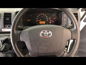 Toyota Hiace 2.5D-4D Ses-fikile 16-seater - Image 14