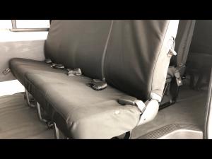 Toyota Hiace 2.5D-4D Ses-fikile 16-seater - Image 15