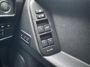 Toyota Land Cruiser Prado 2.8GD VX-L - Image 23