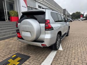 Toyota Land Cruiser Prado 2.8GD VX-L - Image 2